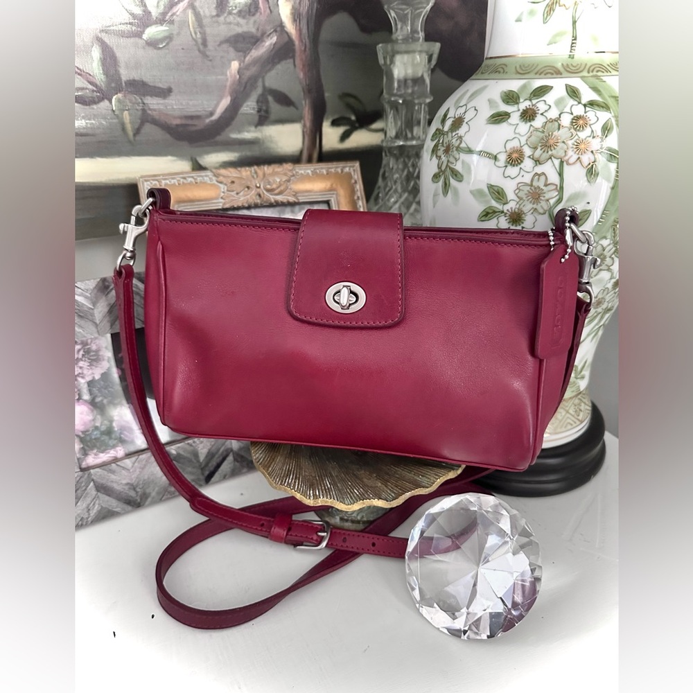 Coach Vintage Red Demi Silver nickel Turnlock Leather Y2K Crossbody Bag